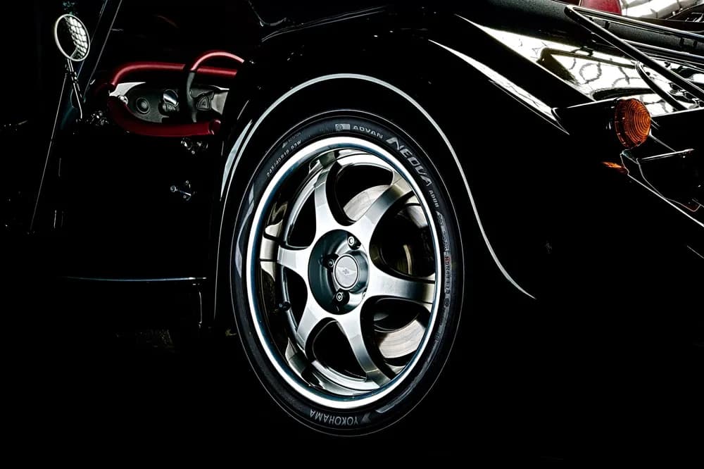 Morgan Plus 8 2025 4.8L Manual