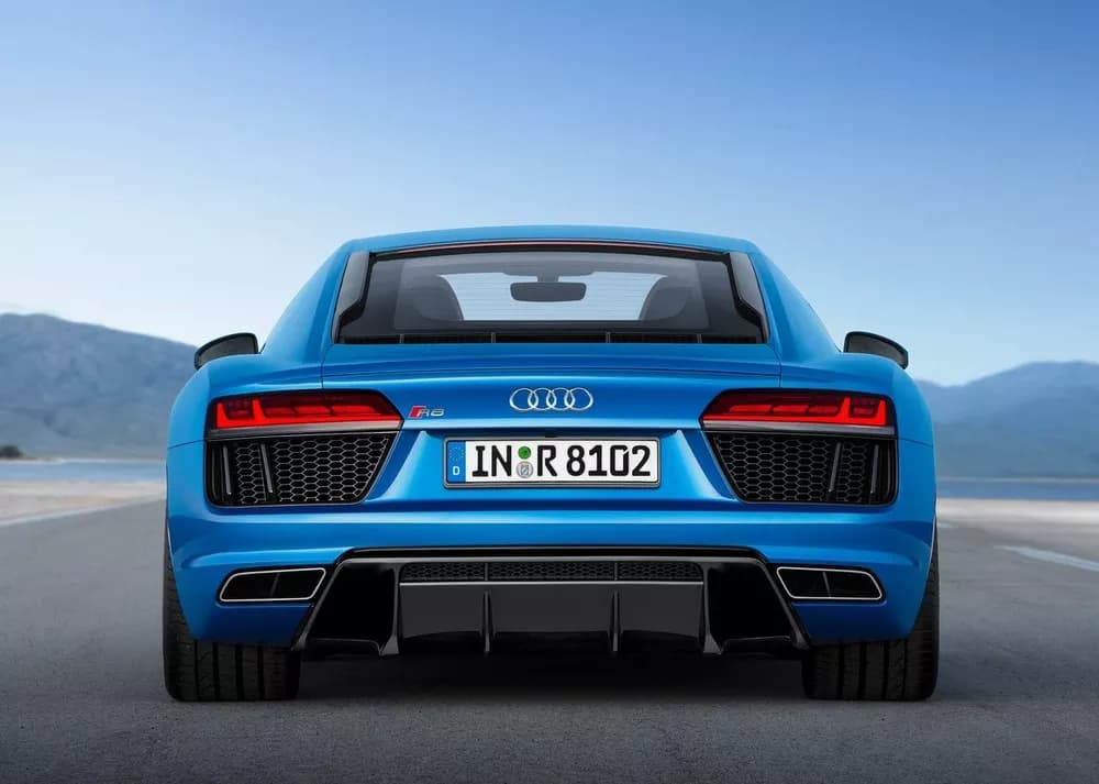 R8 Coupe