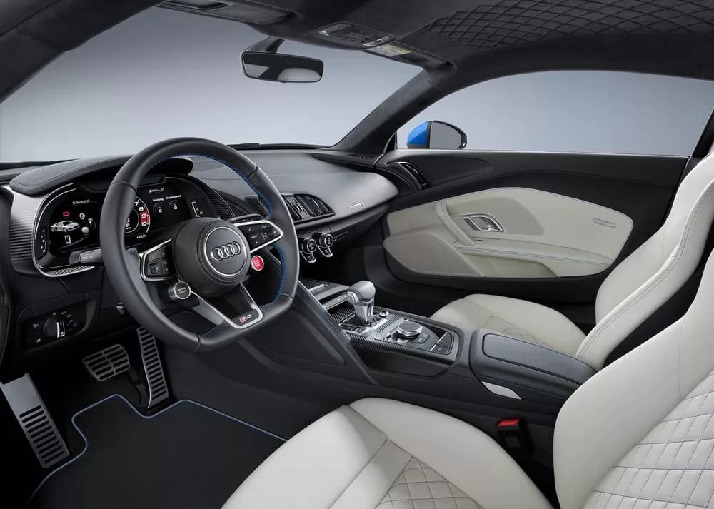 R8 Coupe
