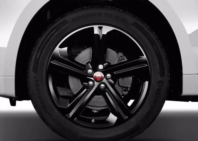 Jaguar F-Pace 2019 First Edition