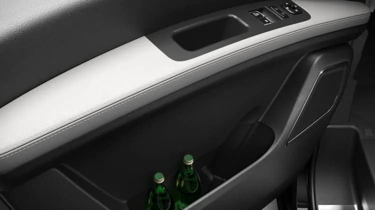 2.0L Panel Van M/T