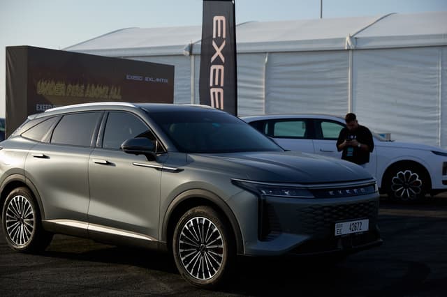 إكسيد تقدم معيارًا جديدًا لأمان بطاريات السيارات الكهربائية باختبار حريق مباشر في الإمارات إكسيد تقدم معيارًا جديدًا لأمان بطاريات السيارات الكهربائية باختبار حريق مباشر في الإمارات