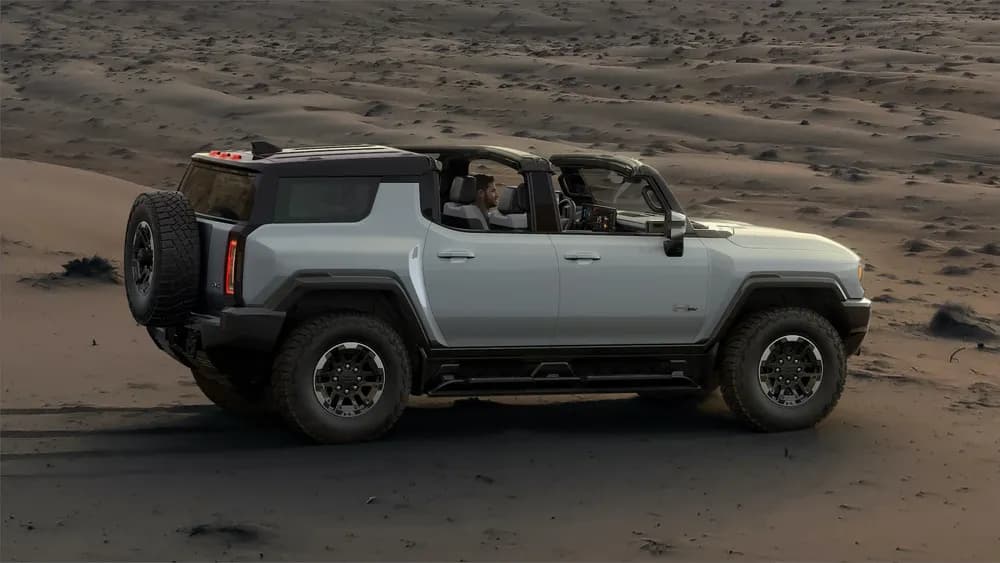 Hummer EV SUV