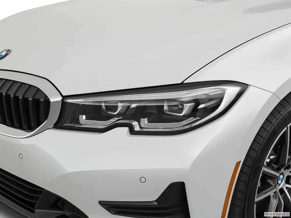 320i