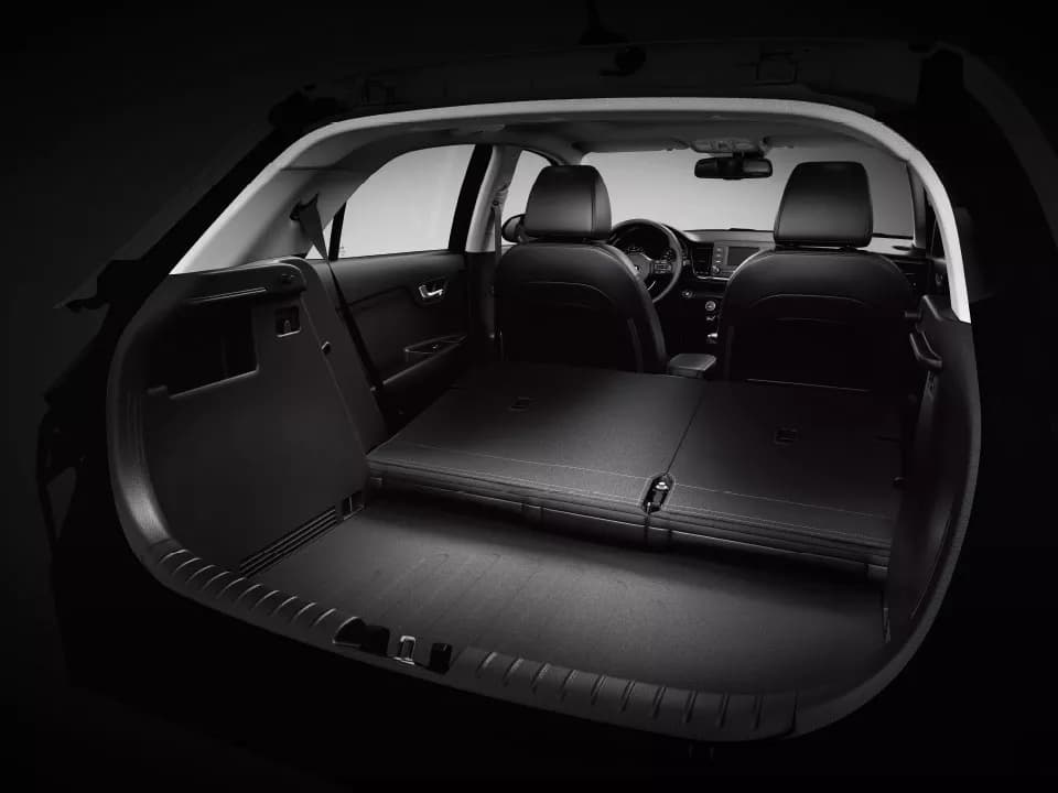 Rio Hatchback