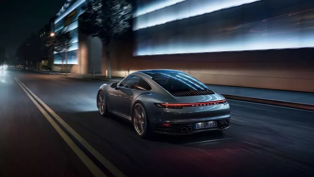 911