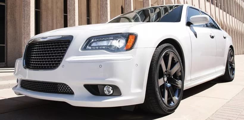 300 SRT8