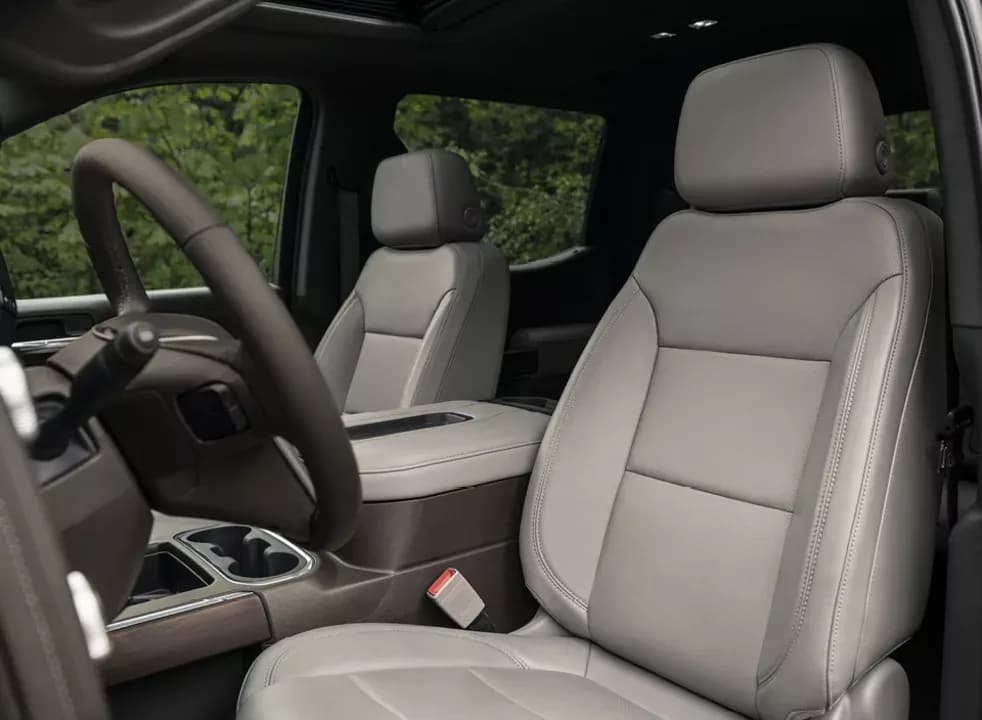 5.3L V8 Elevation Regular Cab (AWD)