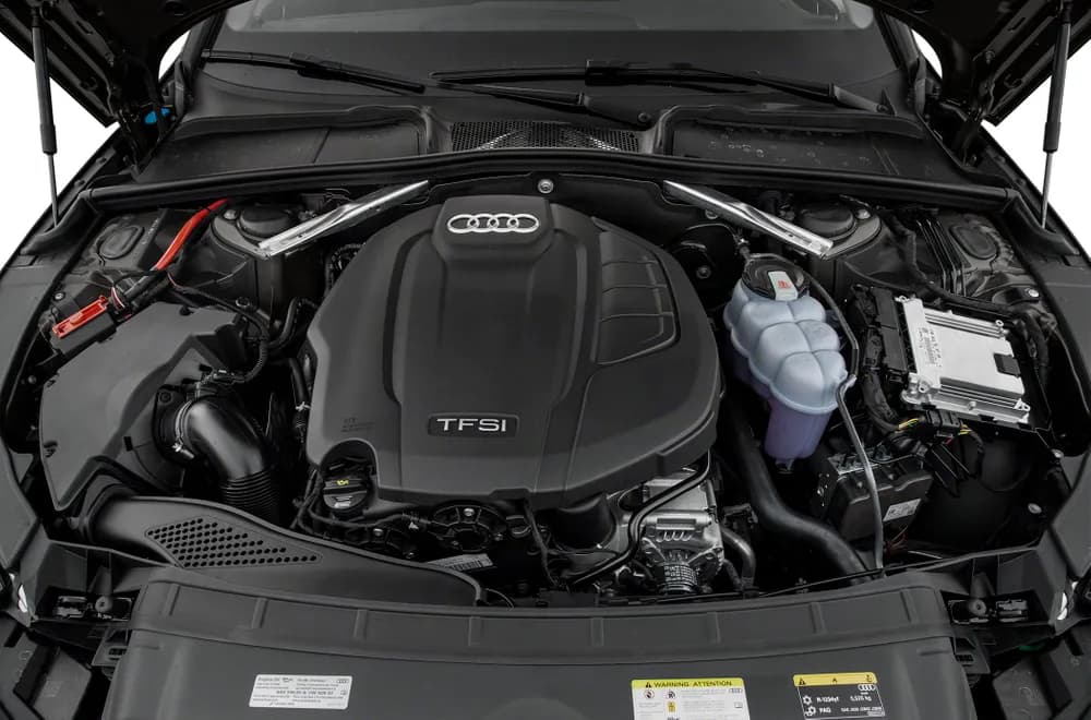 أودي أي4 2022 30 TFSI Basic (150 HP)