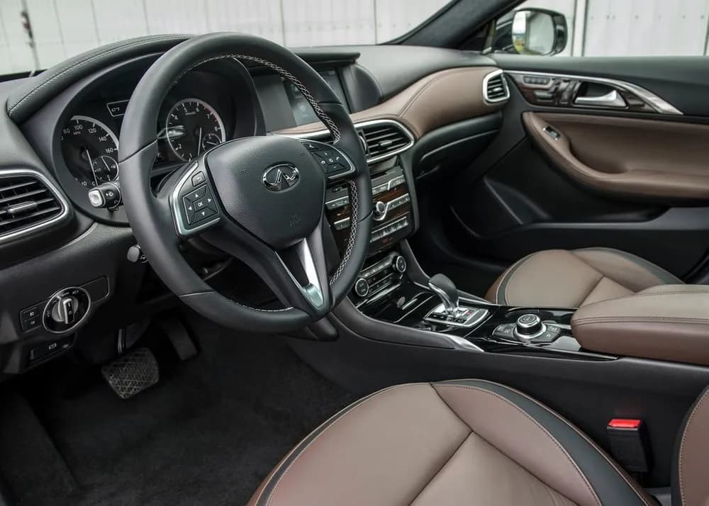 QX30