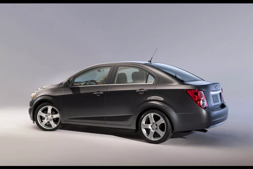 1.6L Base Hatchback (LS)