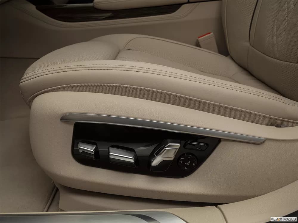 BMW 7 Series 2018 740Li