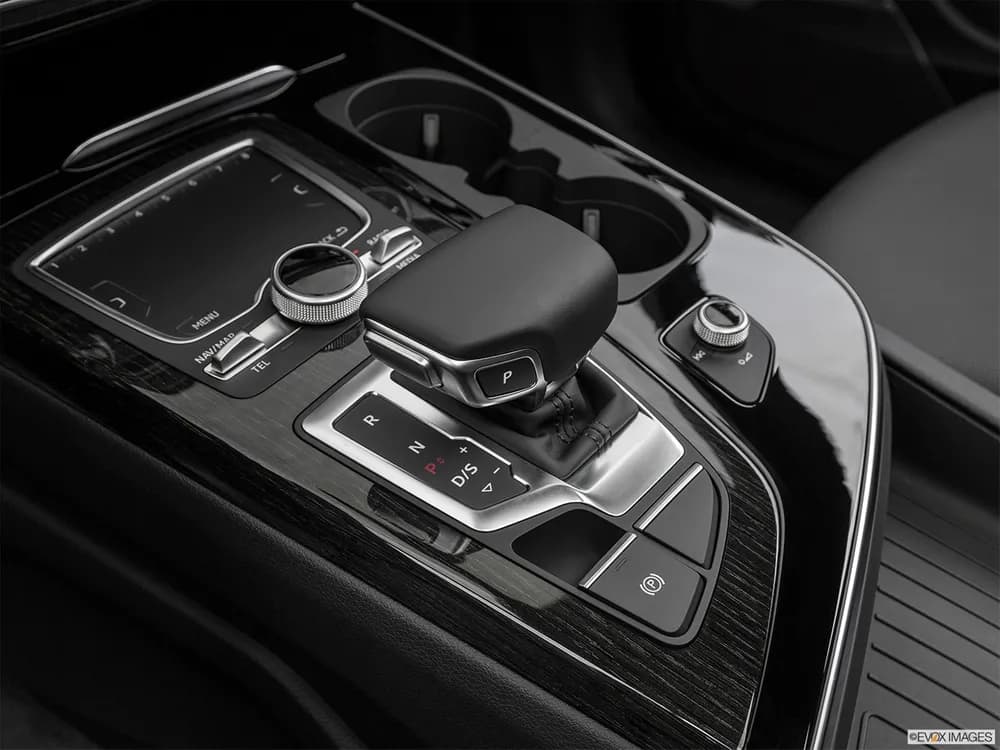 Audi Q7 2018 40 TFSI Design quattro (252 HP)