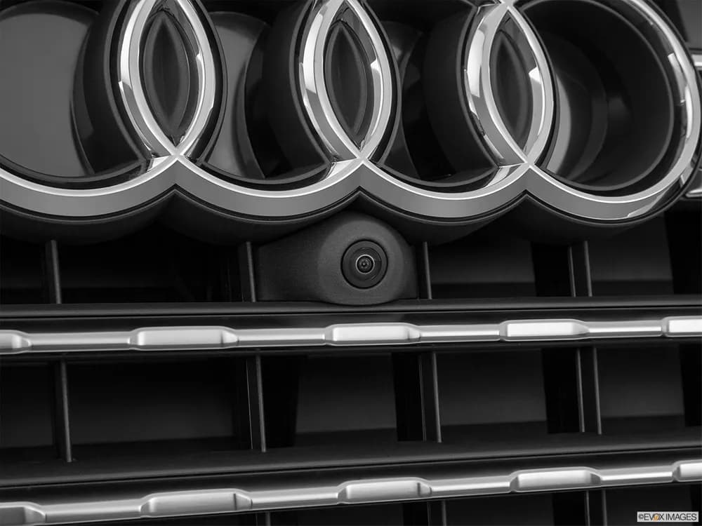 Audi Q7 2018 40 TFSI Design quattro (252 HP)