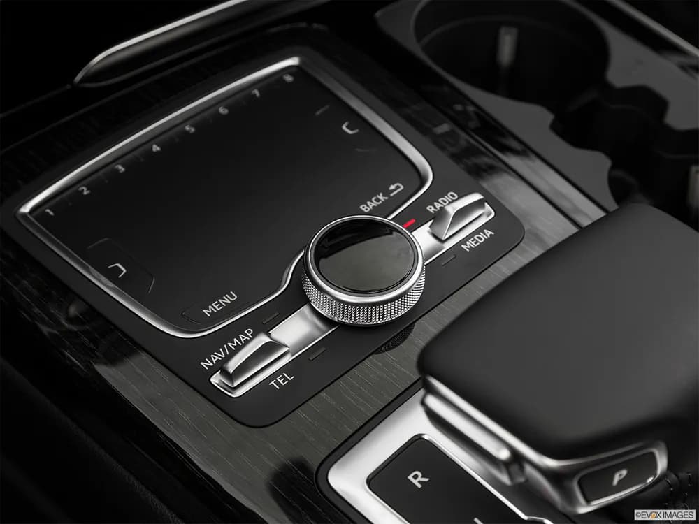 Audi Q7 2018 40 TFSI Design quattro (252 HP)