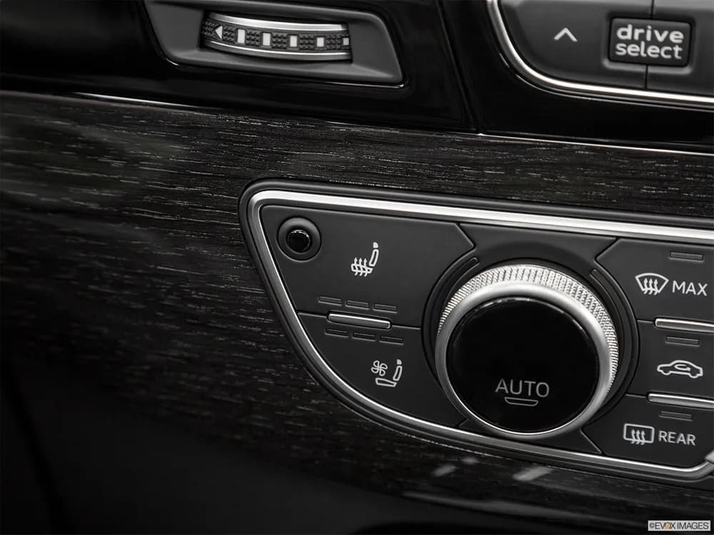 Audi Q7 2018 40 TFSI Design quattro (252 HP)