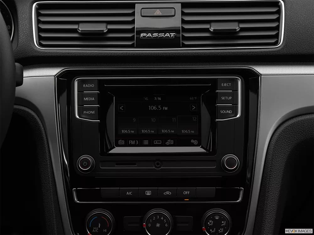 Volkswagen Passat 2018 2.5L S