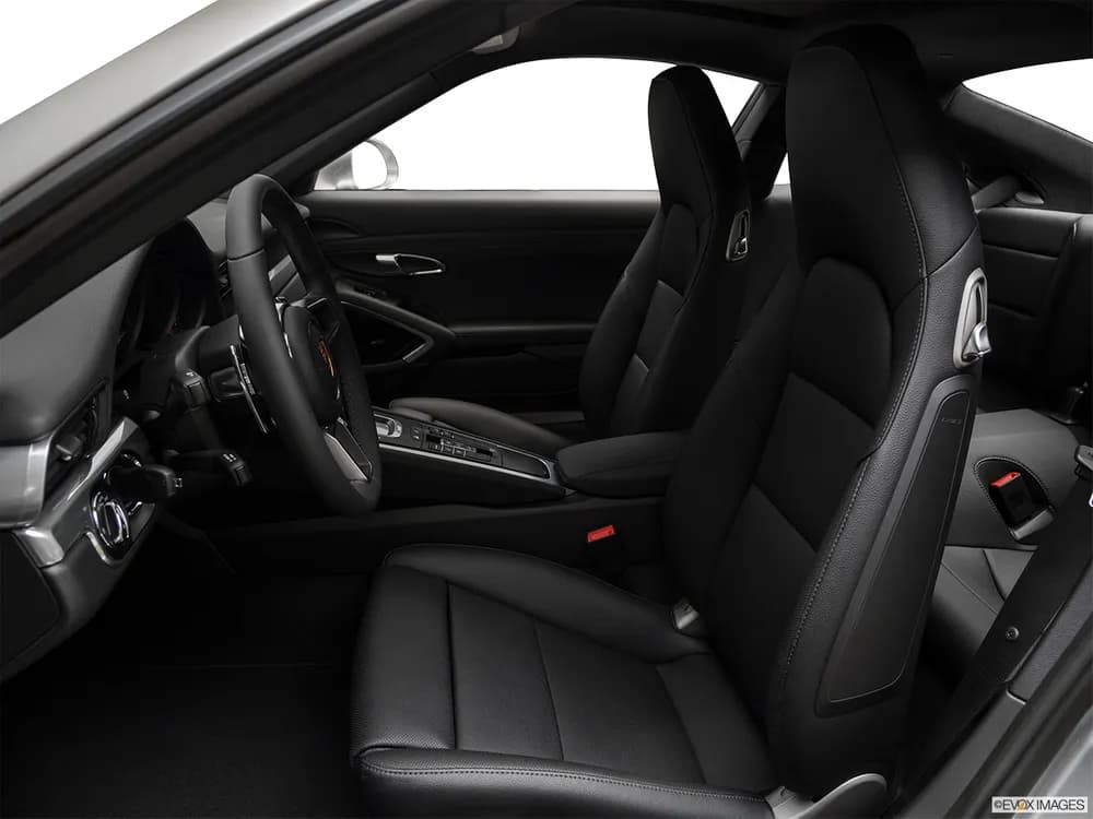 Porsche 911 2019 Carrera 4 GTS