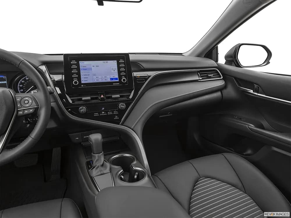 Toyota Camry 2021 2.5L SE+