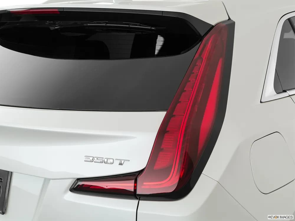 Cadillac XT4 2021 2.0T Premium Luxury (AWD)