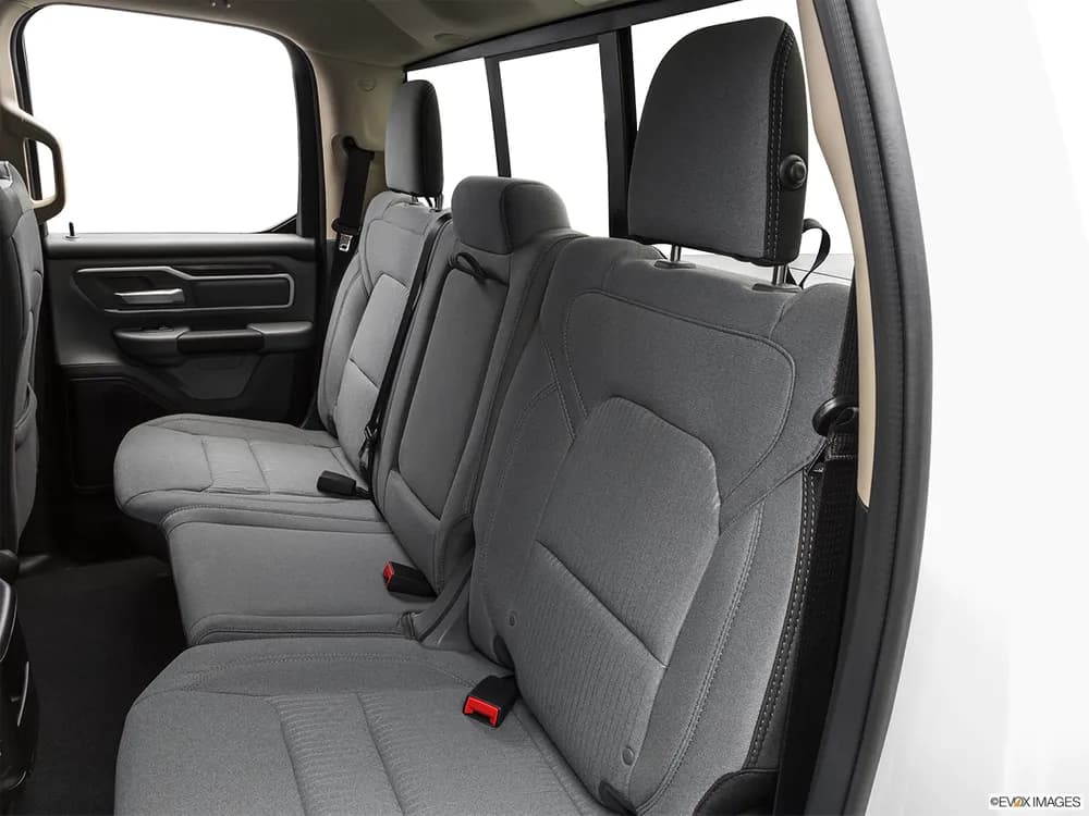 RAM 1500 2022 5.7L Big Horn (Regular Cab)
