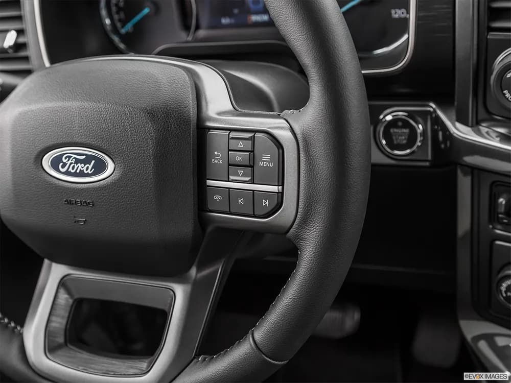 Ford F-150 2022 5.0L Crew Cab XLT (Sport Pack)