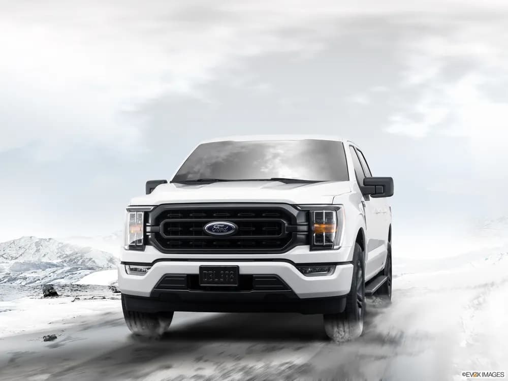 Ford F-150 2022 5.0L Crew Cab XLT (Sport Pack)