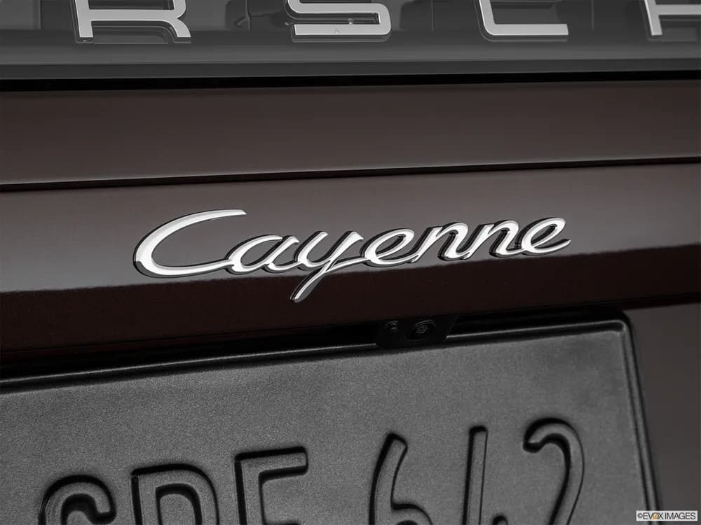 Porsche Cayenne 2022 Platinum Edition