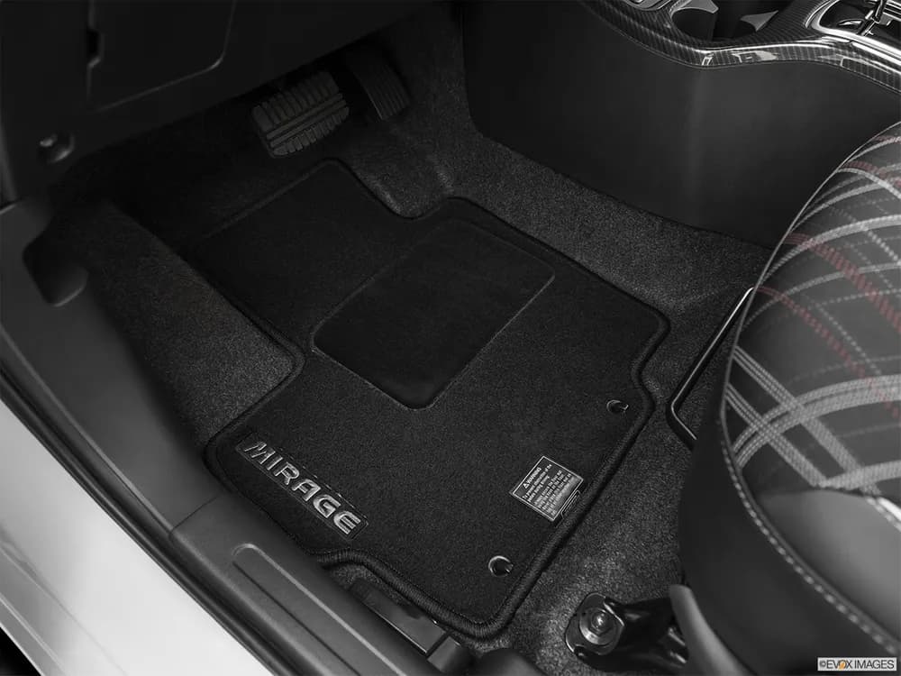Mitsubishi Attrage 2022 1.2 GLX (Base)