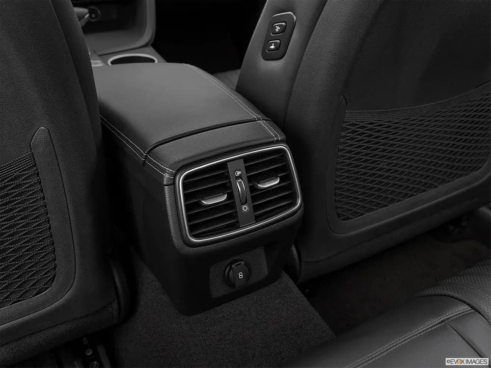 Genesis G70 2022 2.0T Premium
