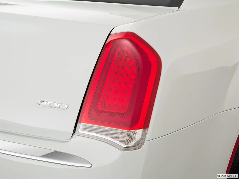 Chrysler 300 2022 3.6L Touring