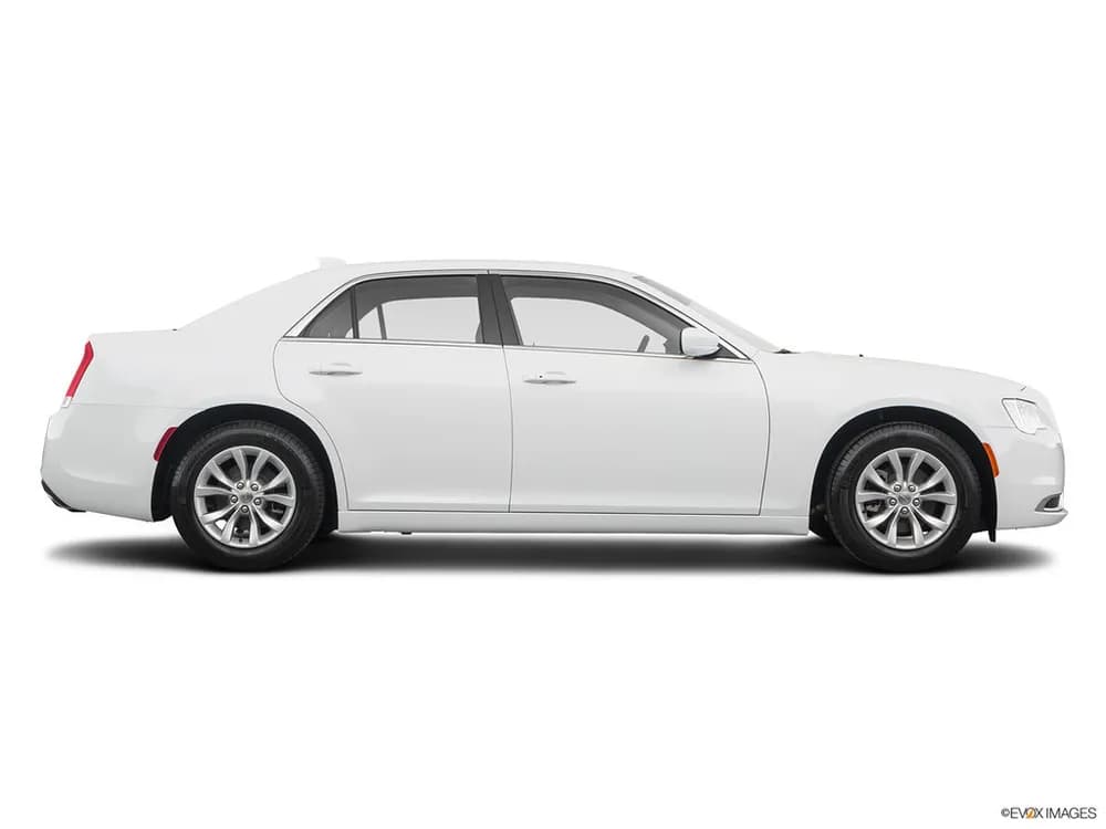 Chrysler 300 2022 3.6L Touring