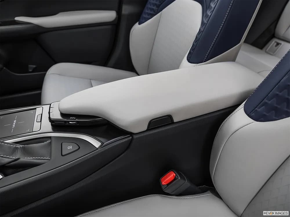 Lexus UX 200 2022 Luxury