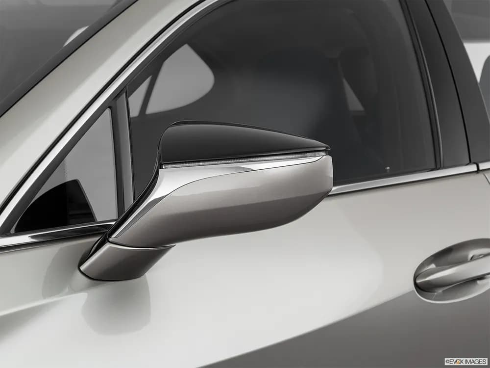 Lexus UX 200 2022 Luxury