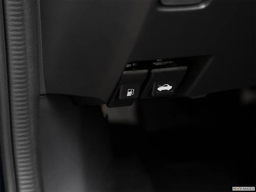 Mazda 3 Hatchback 2018 2.0L Luxury Plus