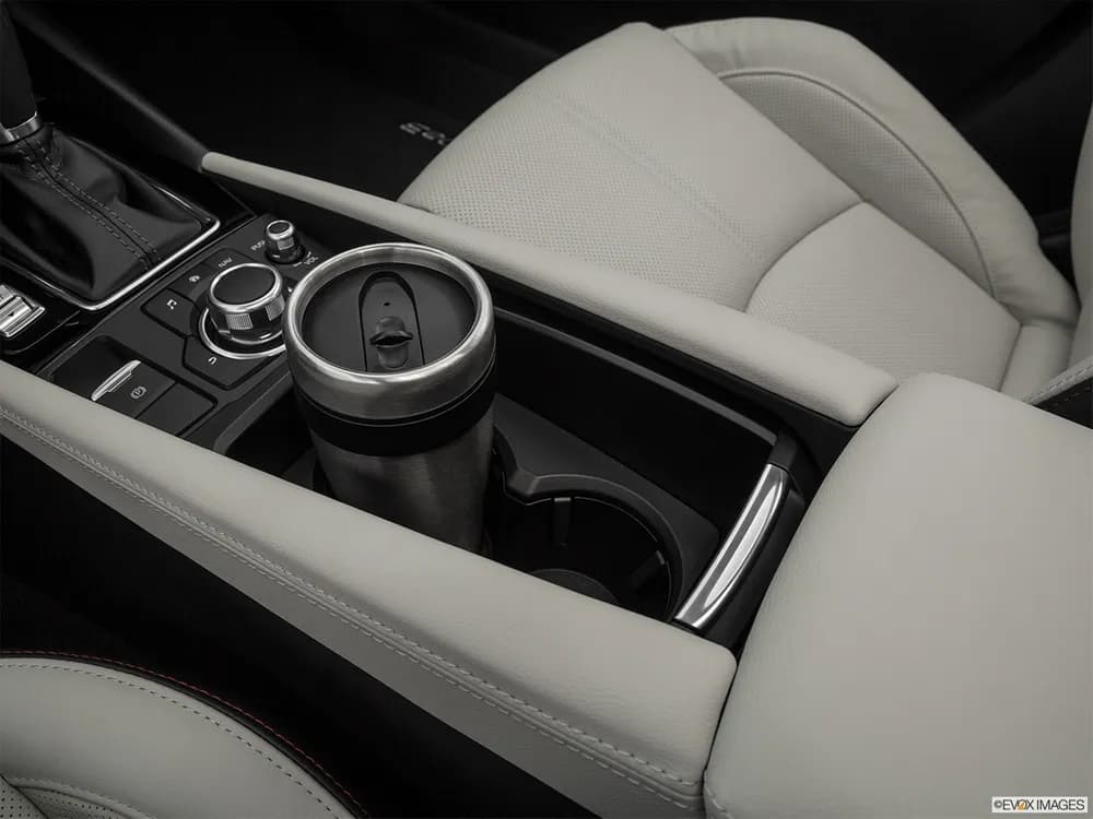 Mazda 3 Hatchback 2018 2.0L Luxury Plus