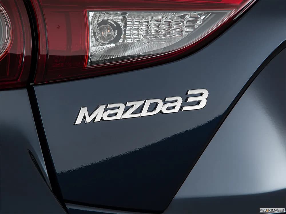 Mazda 3 Hatchback 2018 2.0L Luxury Plus