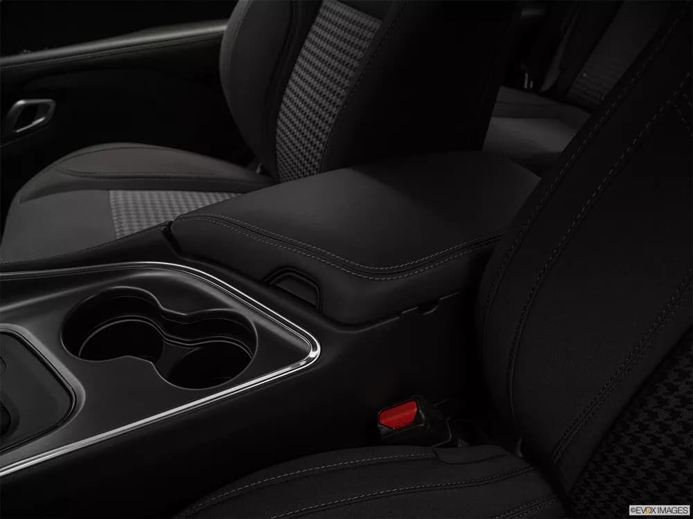 Dodge Challenger 2018 5.7L R/T Plus