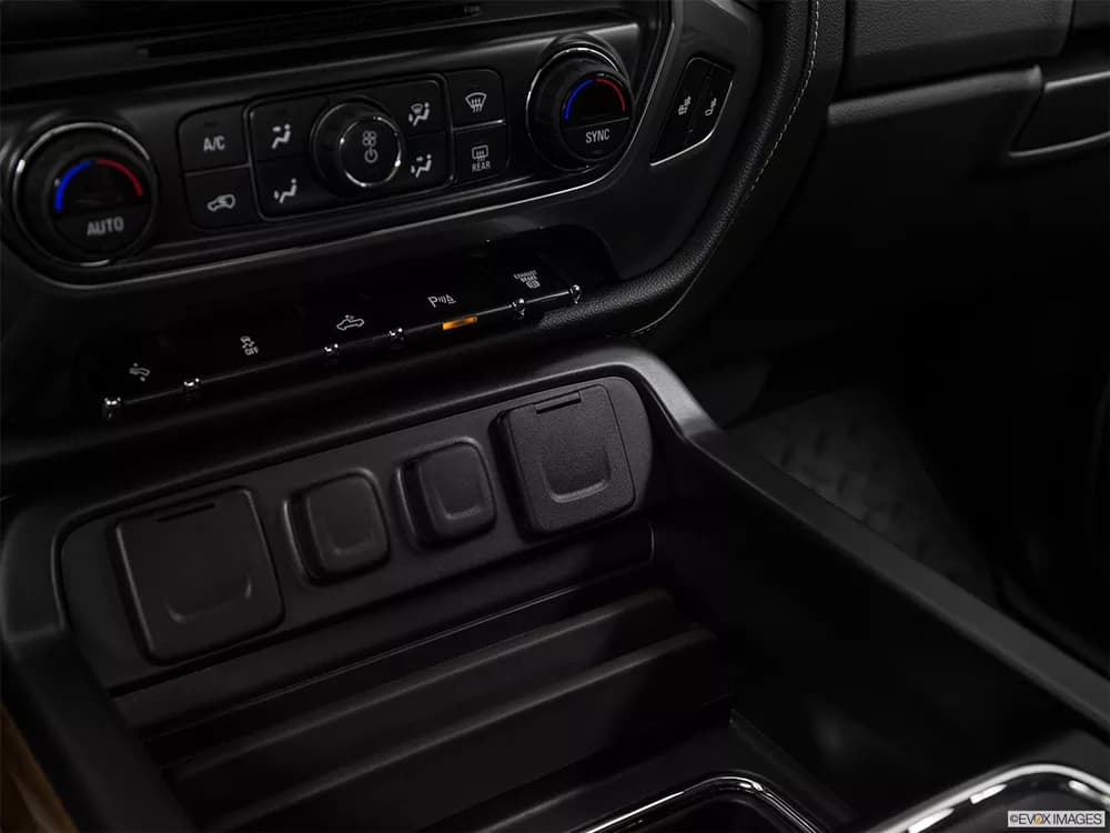 Chevrolet Silverado 2018 3500 6.2L