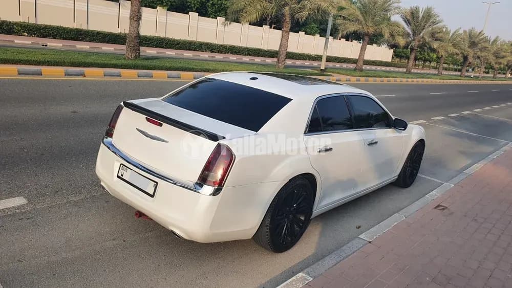 مستعملة كرايسلر 300 سي 3.6L V6 Limited 2012