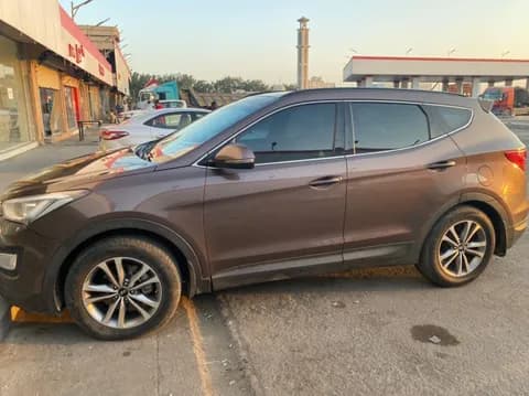 Used Hyundai Santa Fe 2015 Used Hyundai Santa Fe 2015 used_cars.forSale