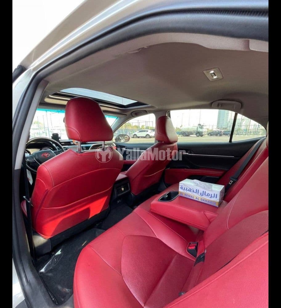 Used Toyota Camry 2018