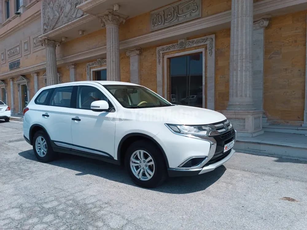 Used Mitsubishi Outlander 2.4L PHEV (S-AWD) Baseline 2016