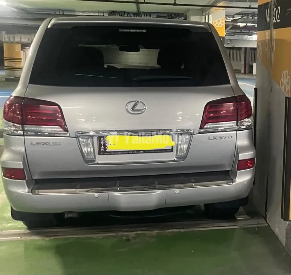Used Lexus LX 570 2013