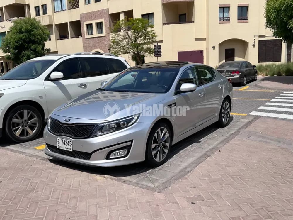 كيا أوبتيما 4 Door 2.4L LX 2015 مستعملة