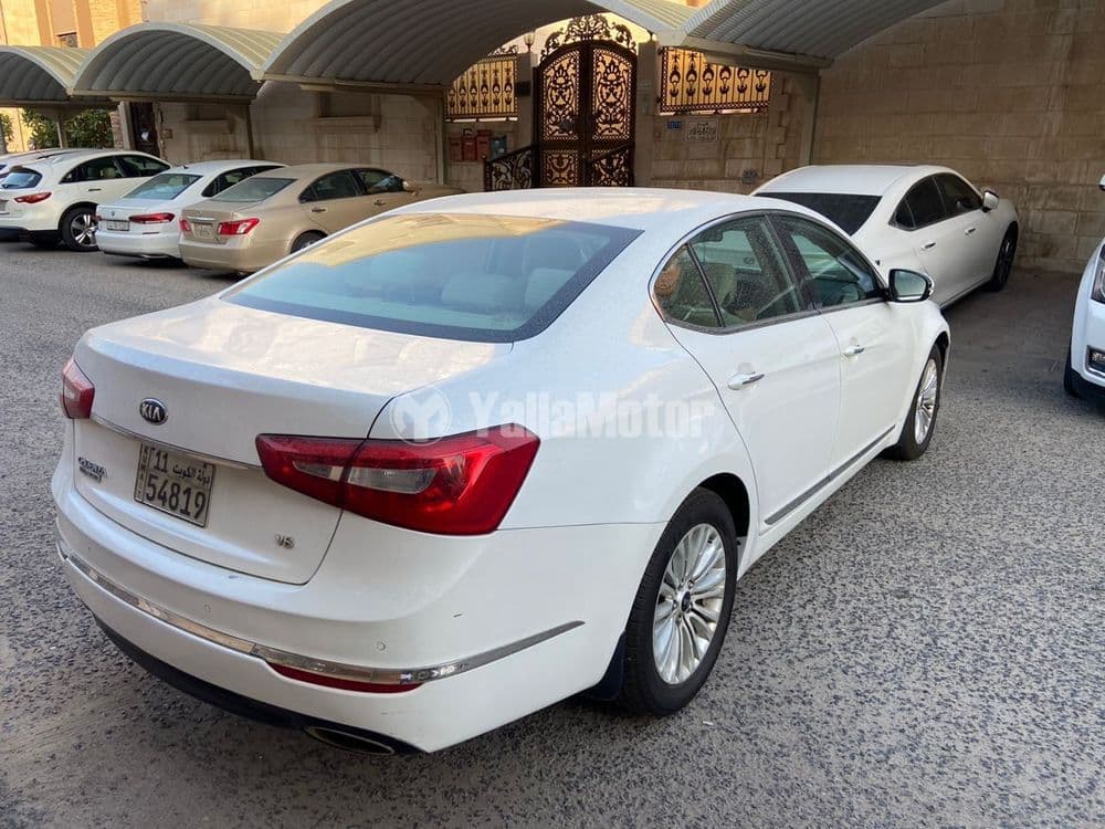 كيا كادينزا 2014 مستعملة