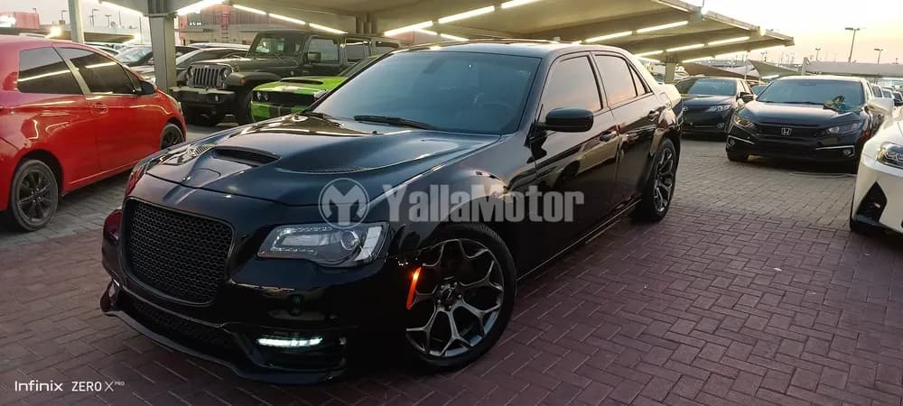 كرايسلر 300 سي 3.6L 2017 مستعملة