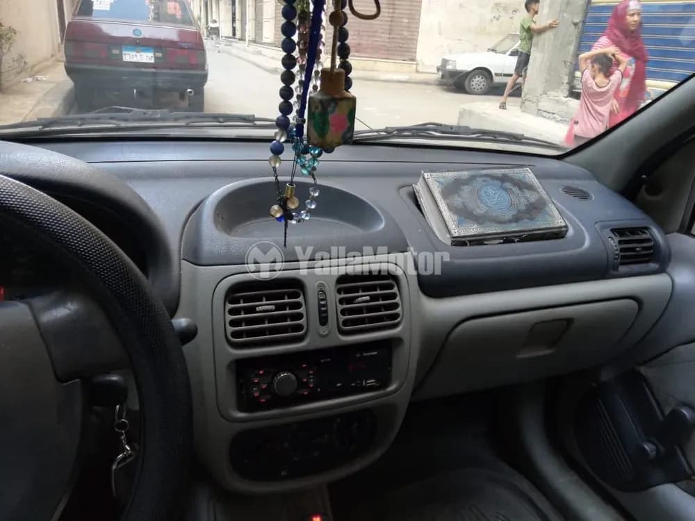 Used Renault Clio 2003
