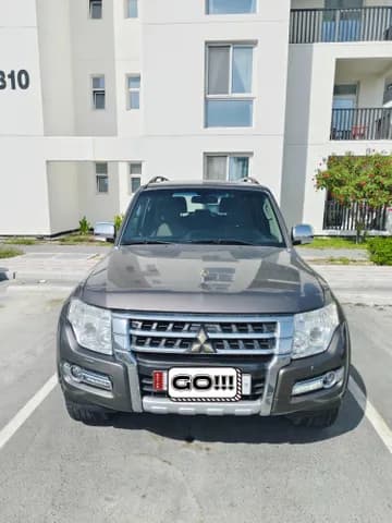 ميتسوبيشي باجيرو 3.8L 5 Door Full 2016 مستعملة ميتسوبيشي باجيرو 3.8L 5 Door Full 2016 مستعملة used_cars.forSale