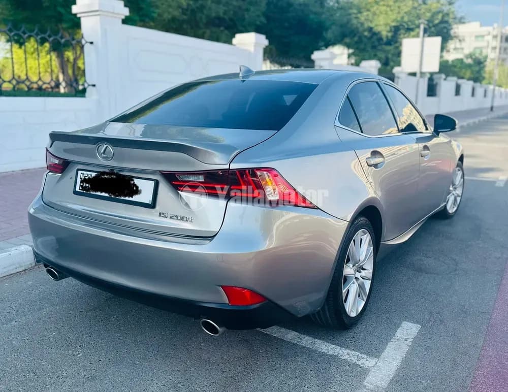 Used Lexus IS 200t Exclusive 2016